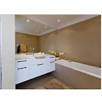 Luxury Near Prague With Pool And Tennis Court Willa